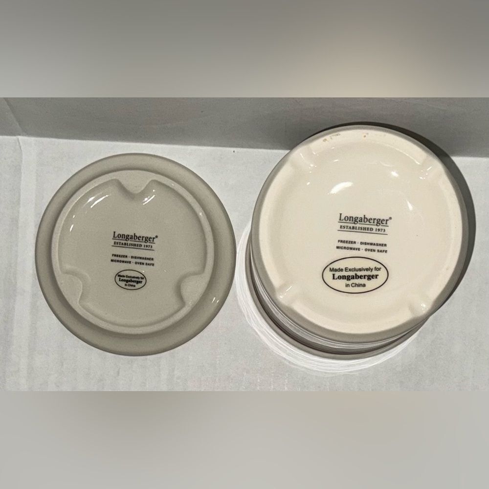 Longaberger Pottery Holiday One Pint Crock w/ Coaster / Lid Christmas Snowflake - Picture 4 of 4